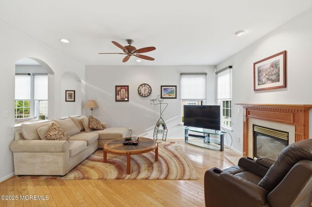 40 Mission Way, Barnegat, NJ 08005