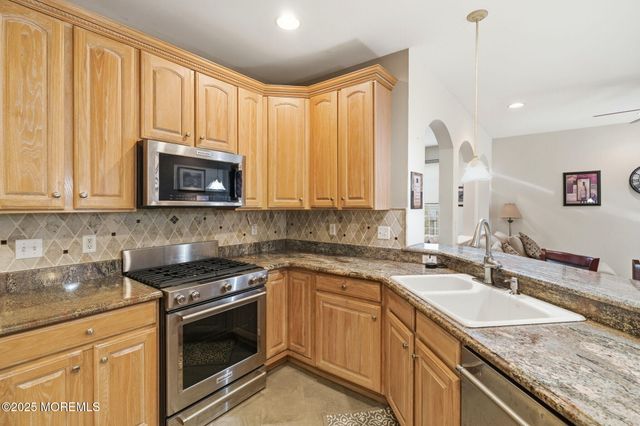 40 Mission Way, Barnegat, NJ 08005