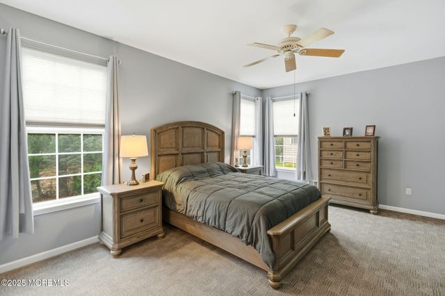 40 Mission Way, Barnegat, NJ 08005