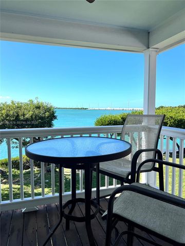 5017 Sunset Village Dr, Duck, FL 33050