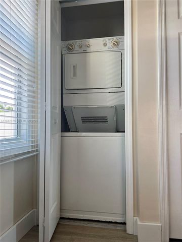 5017 Sunset Village Dr, Duck, FL 33050