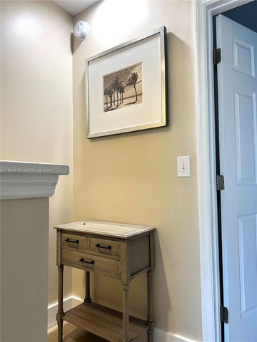 5017 Sunset Village Dr, Duck, FL 33050