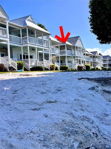 5017 Sunset Village Dr, Duck, FL 33050