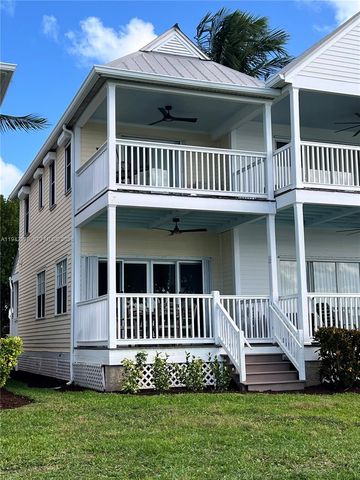 5017 Sunset Village Dr, Duck, FL 33050