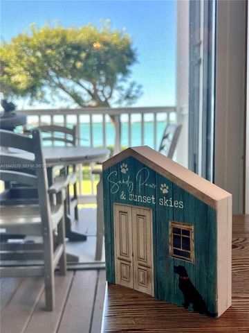 5017 Sunset Village Dr, Duck, FL 33050