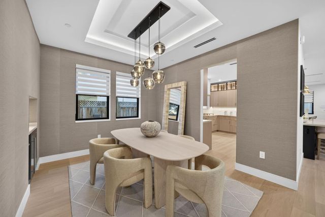 407 University Avenue, Los Gatos, CA 95032