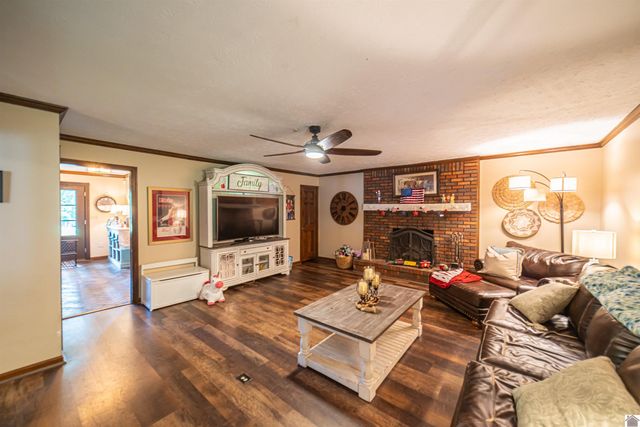1279 Hedge Lane, Paducah, KY 42001