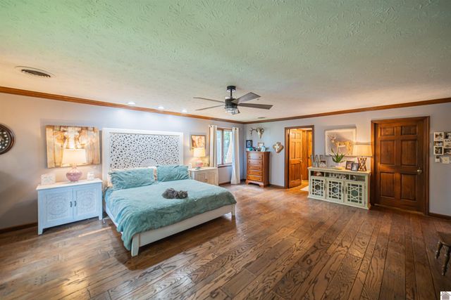 1279 Hedge Lane, Paducah, KY 42001