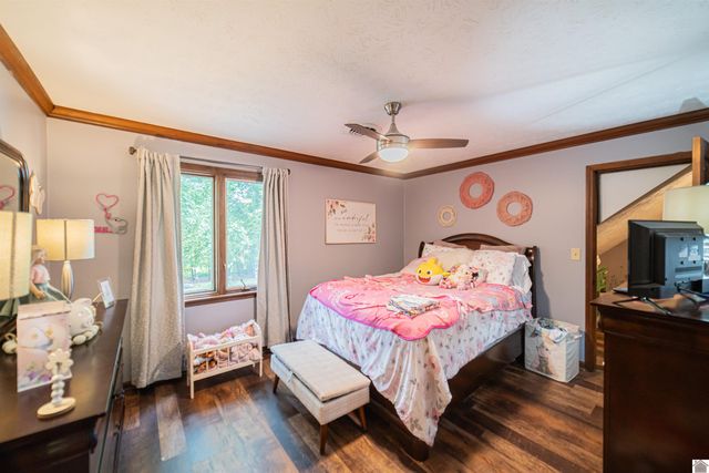 1279 Hedge Lane, Paducah, KY 42001