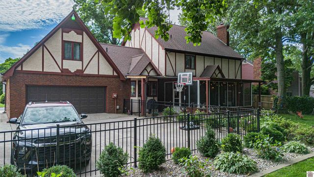 1279 Hedge Lane, Paducah, KY 42001