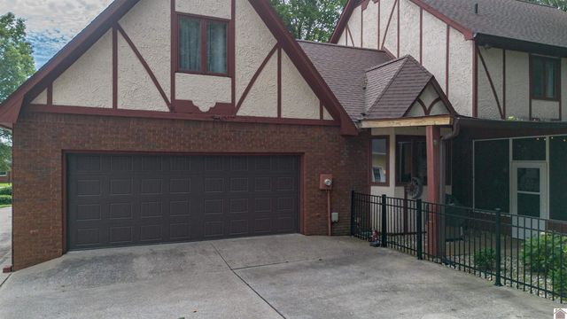 1279 Hedge Lane, Paducah, KY 42001