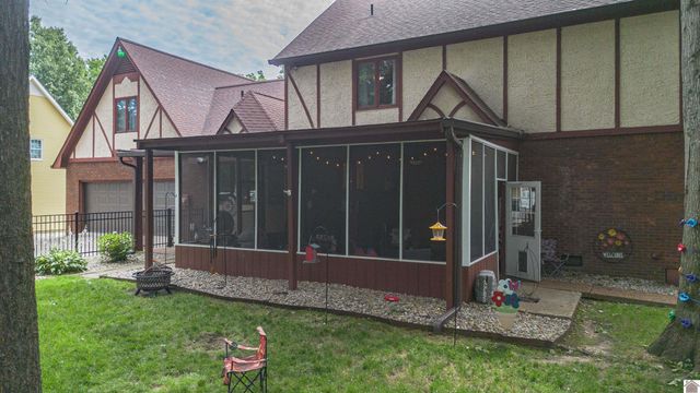 1279 Hedge Lane, Paducah, KY 42001