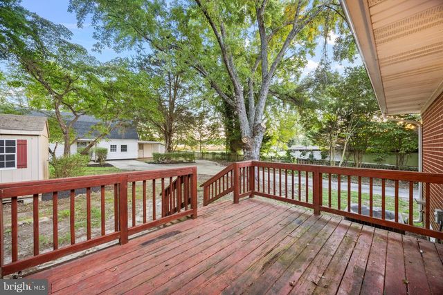39084 CHAPTICO RD, Mechanicsville, MD 20659