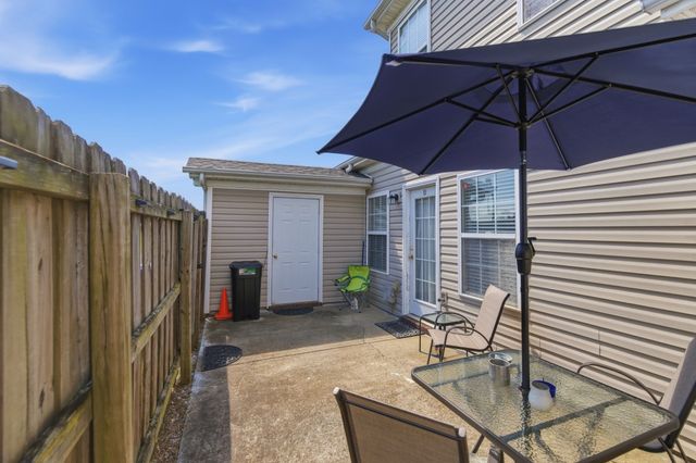 4053 George Buchanan Dr, La Vergne, TN 37086