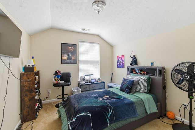 4053 George Buchanan Dr, La Vergne, TN 37086