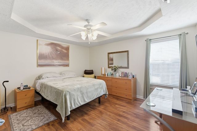 4053 George Buchanan Dr, La Vergne, TN 37086
