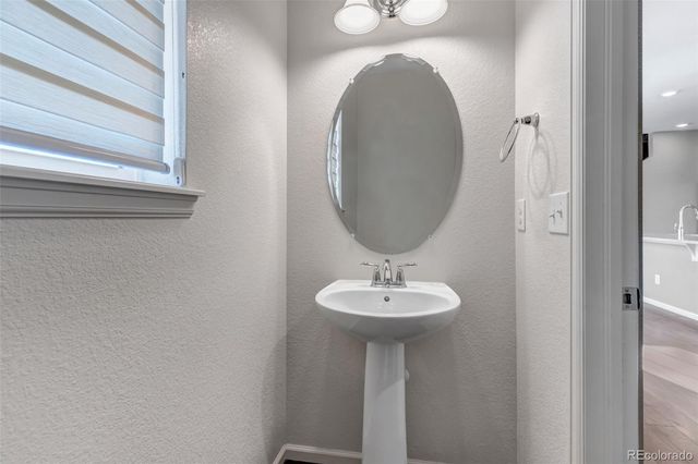 21876 E Radcliff Circle, Aurora, CO 80015