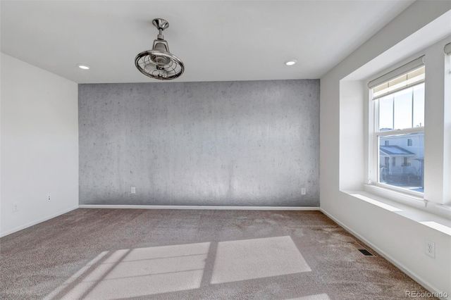 21876 E Radcliff Circle, Aurora, CO 80015