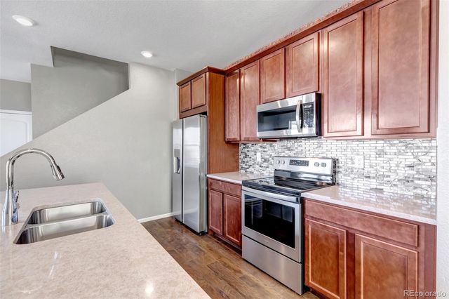 21876 E Radcliff Circle, Aurora, CO 80015