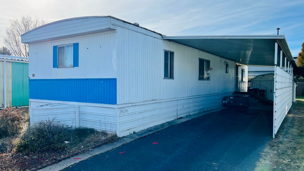 1205 E Lyons Ave Ave, Spokane, WA 99217 photo 2