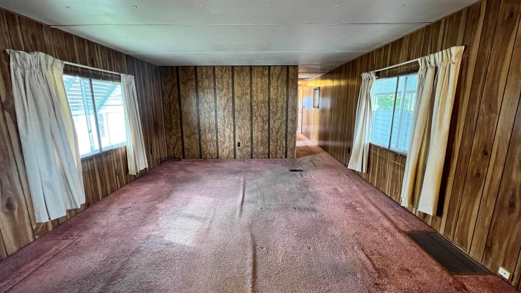 1205 E Lyons Ave Ave, Spokane, WA 99217 photo 11