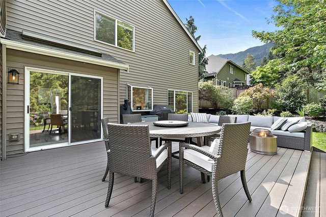 1115 Hemlock Avenue SW, North Bend, WA 98045