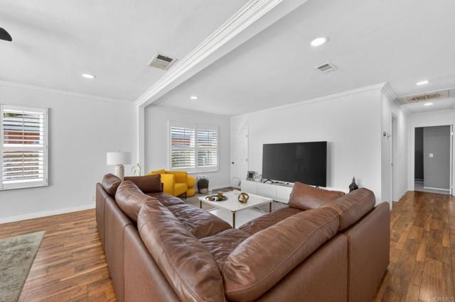 1532 Broadway, El Cajon, CA 92021