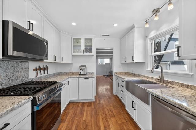 1532 Broadway, El Cajon, CA 92021