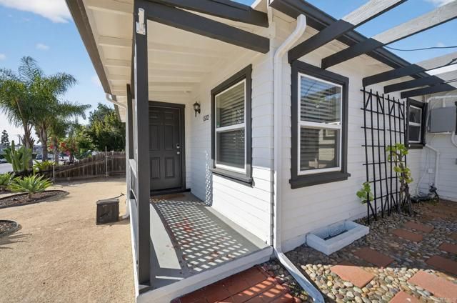 1532 Broadway, El Cajon, CA 92021