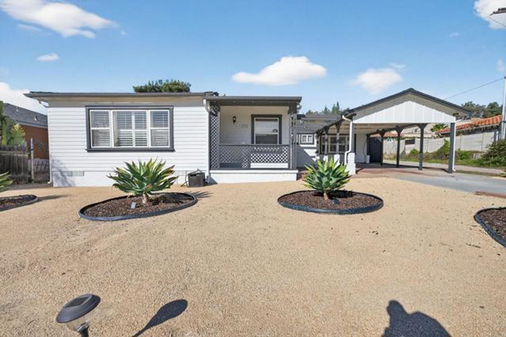 1532 Broadway, El Cajon, CA 92021