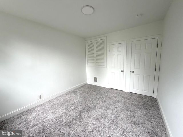320 POWELL ST, Gloucester City, NJ 08030
