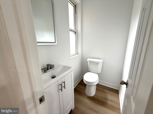 320 POWELL ST, Gloucester City, NJ 08030