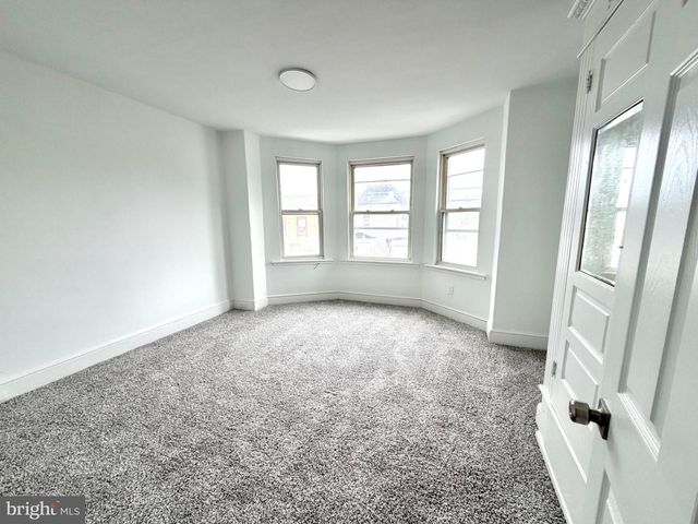 320 POWELL ST, Gloucester City, NJ 08030