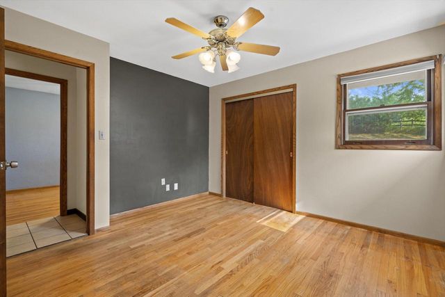 S76W31156 Century DRIVE, Mukwonago, WI 53149