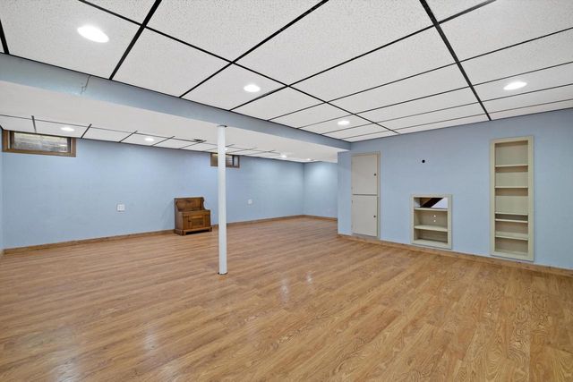 S76W31156 Century DRIVE, Mukwonago, WI 53149