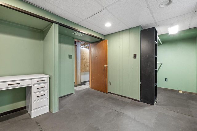 S76W31156 Century DRIVE, Mukwonago, WI 53149
