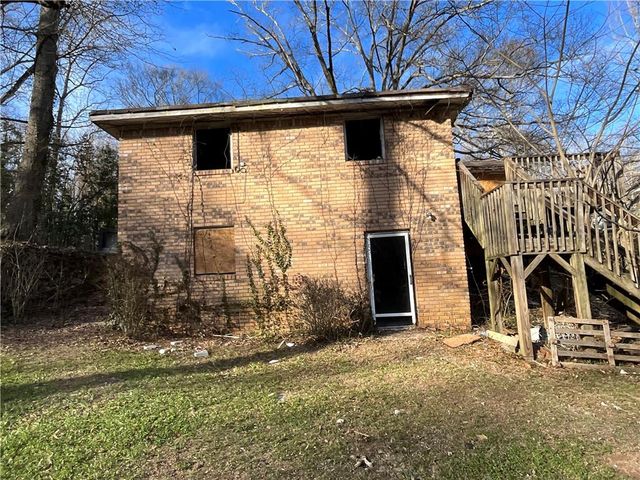 2462 Main Street NW, Atlanta, GA 30318