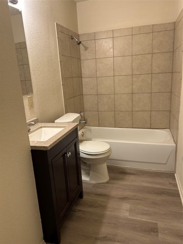 1836 Coral Road, Pelican Bay, TX 76020