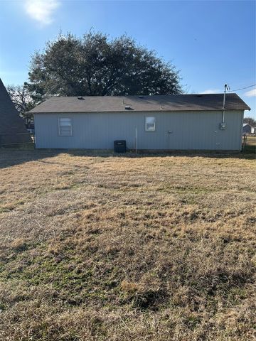 1836 Coral Road, Pelican Bay, TX 76020