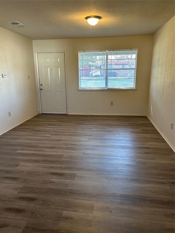 1836 Coral Road, Pelican Bay, TX 76020