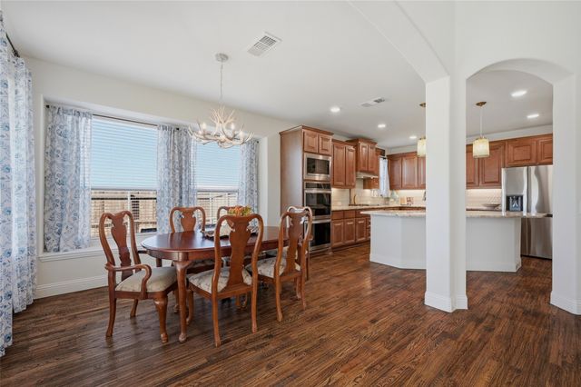 2708 W Cascade Drive, Sherman, TX 75092