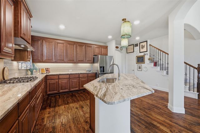 2708 W Cascade Drive, Sherman, TX 75092