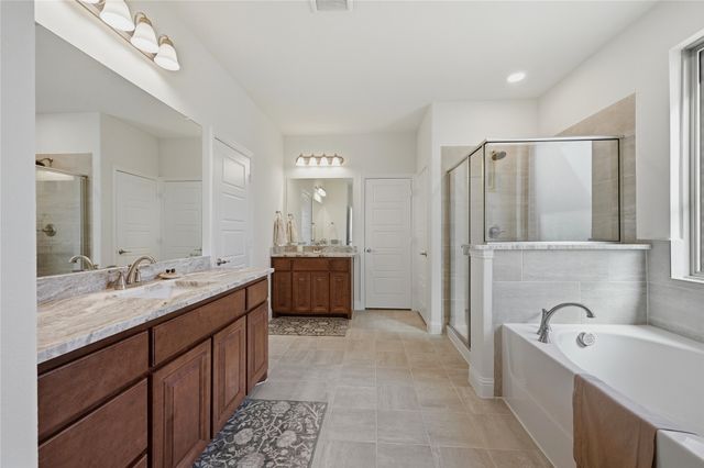 2708 W Cascade Drive, Sherman, TX 75092