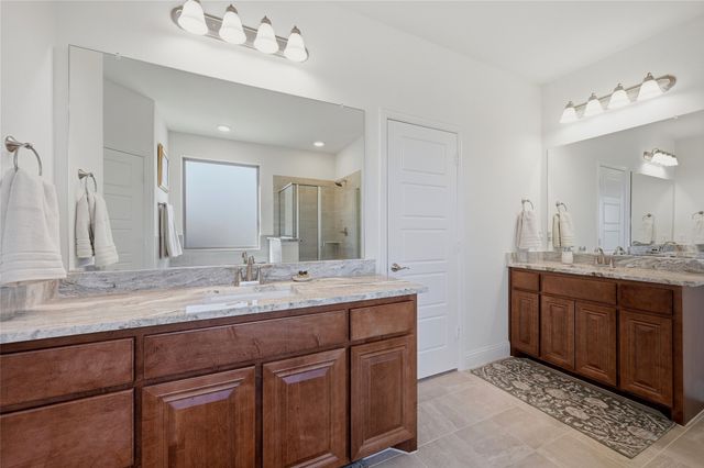 2708 W Cascade Drive, Sherman, TX 75092