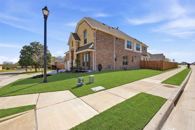 2708 W Cascade Drive, Sherman, TX 75092