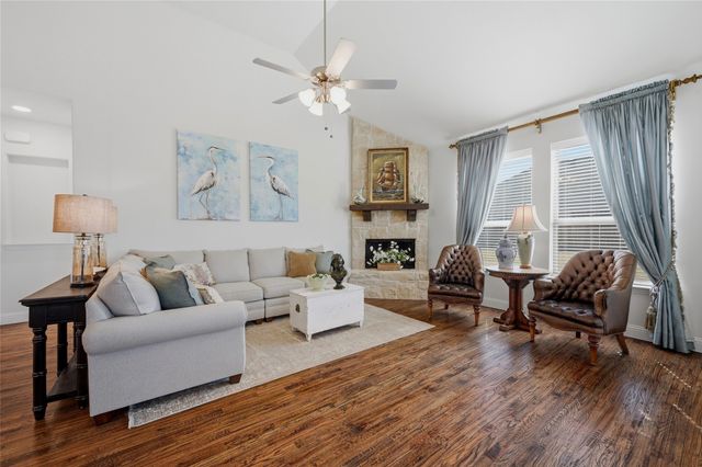 2708 W Cascade Drive, Sherman, TX 75092