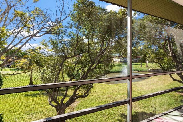 1957 SW Palm City Road 29- H, Stuart, FL 34994