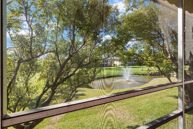 1957 SW Palm City Road 29- H, Stuart, FL 34994