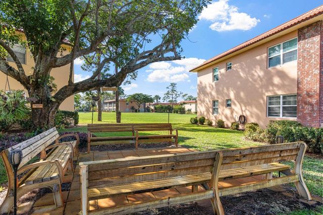 1957 SW Palm City Road 29- H, Stuart, FL 34994