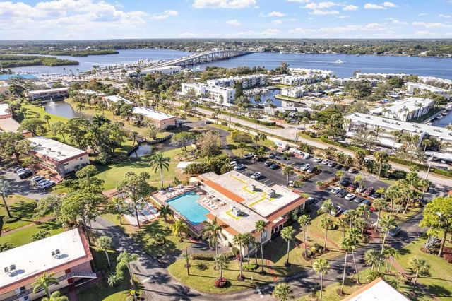 1957 SW Palm City Road 29- H, Stuart, FL 34994